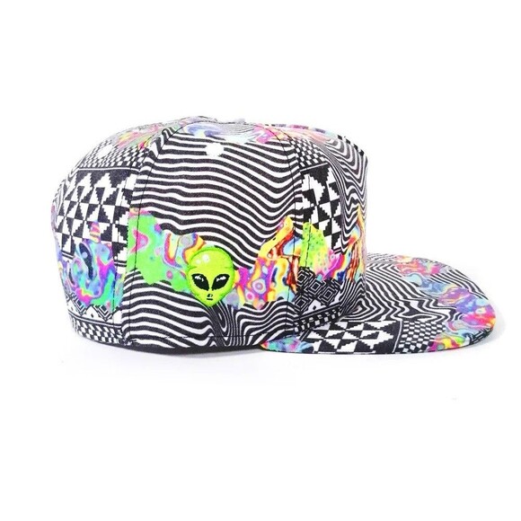 Retro Psychedelic Rainbow Hat Cap Aliens Built Earth Snapback Botworld‎ Skater - Picture 1 of 5